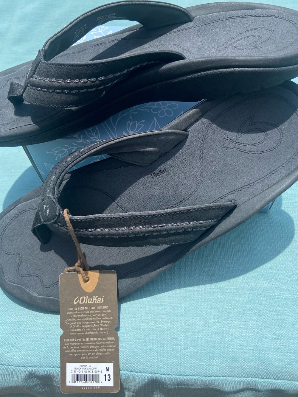 Olukai Black Men’s NWT Flip Flop Sandals size 13